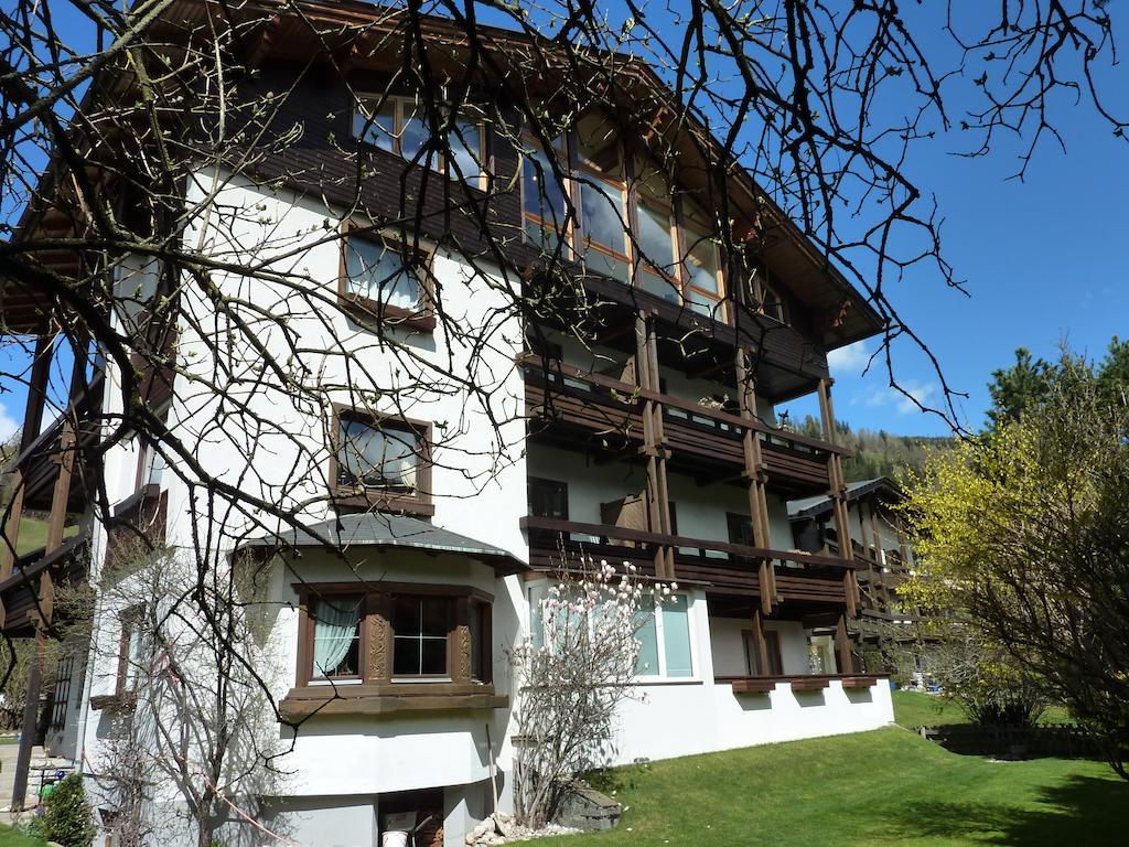 Landhaus Frank Bad Kleinkirchheim Bilik gambar